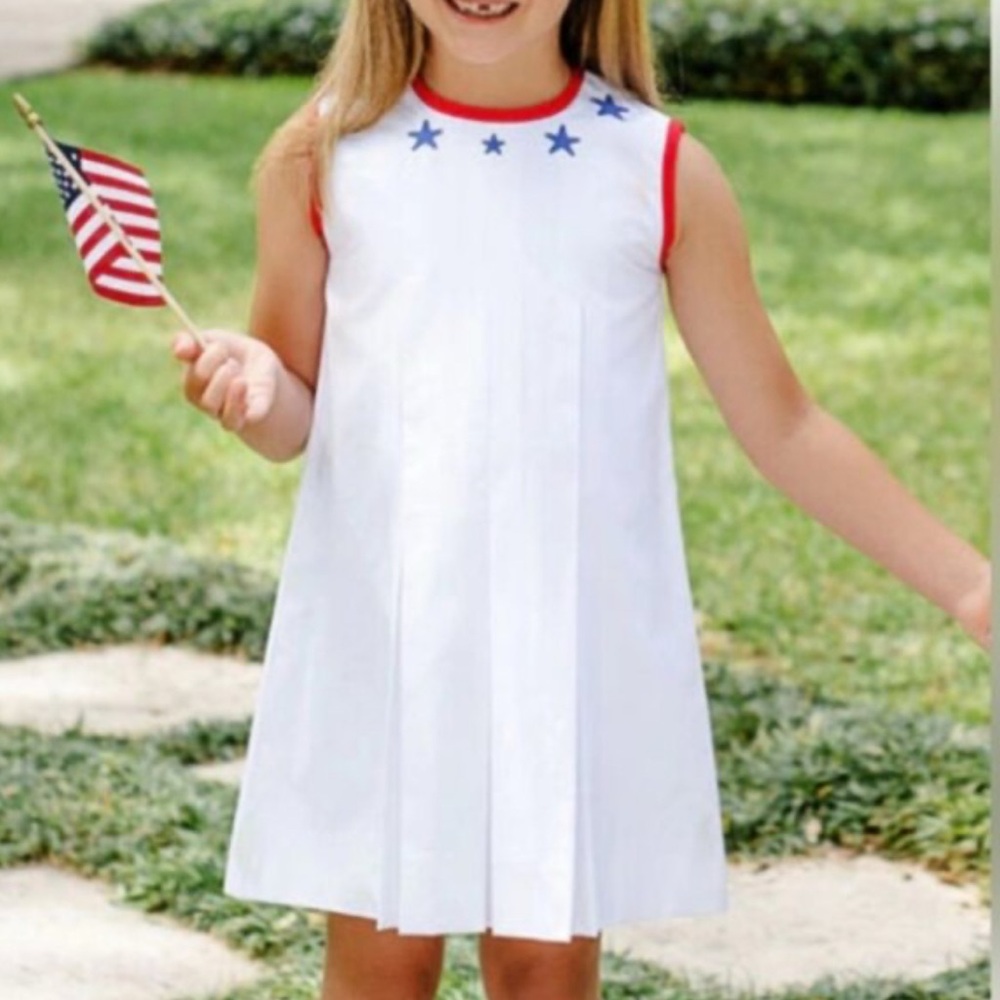THE BEAUFORT BONNET COMPANY WHITE DRESS WITH STARS